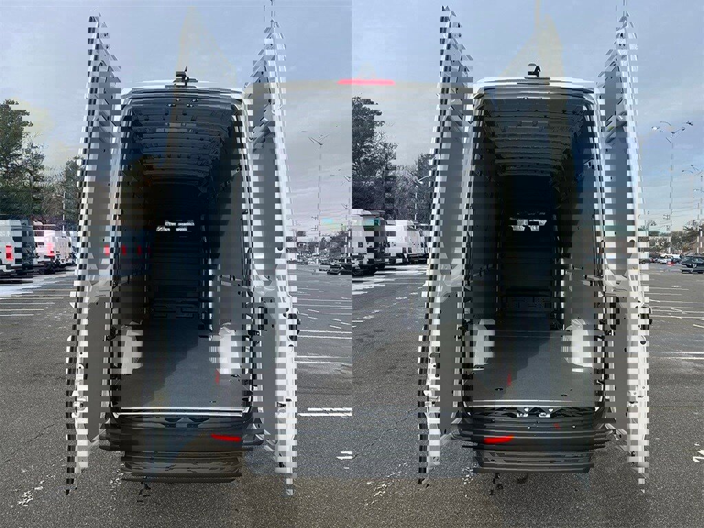 New 2025 Mercedes-Benz Sprinter 2500 image 6