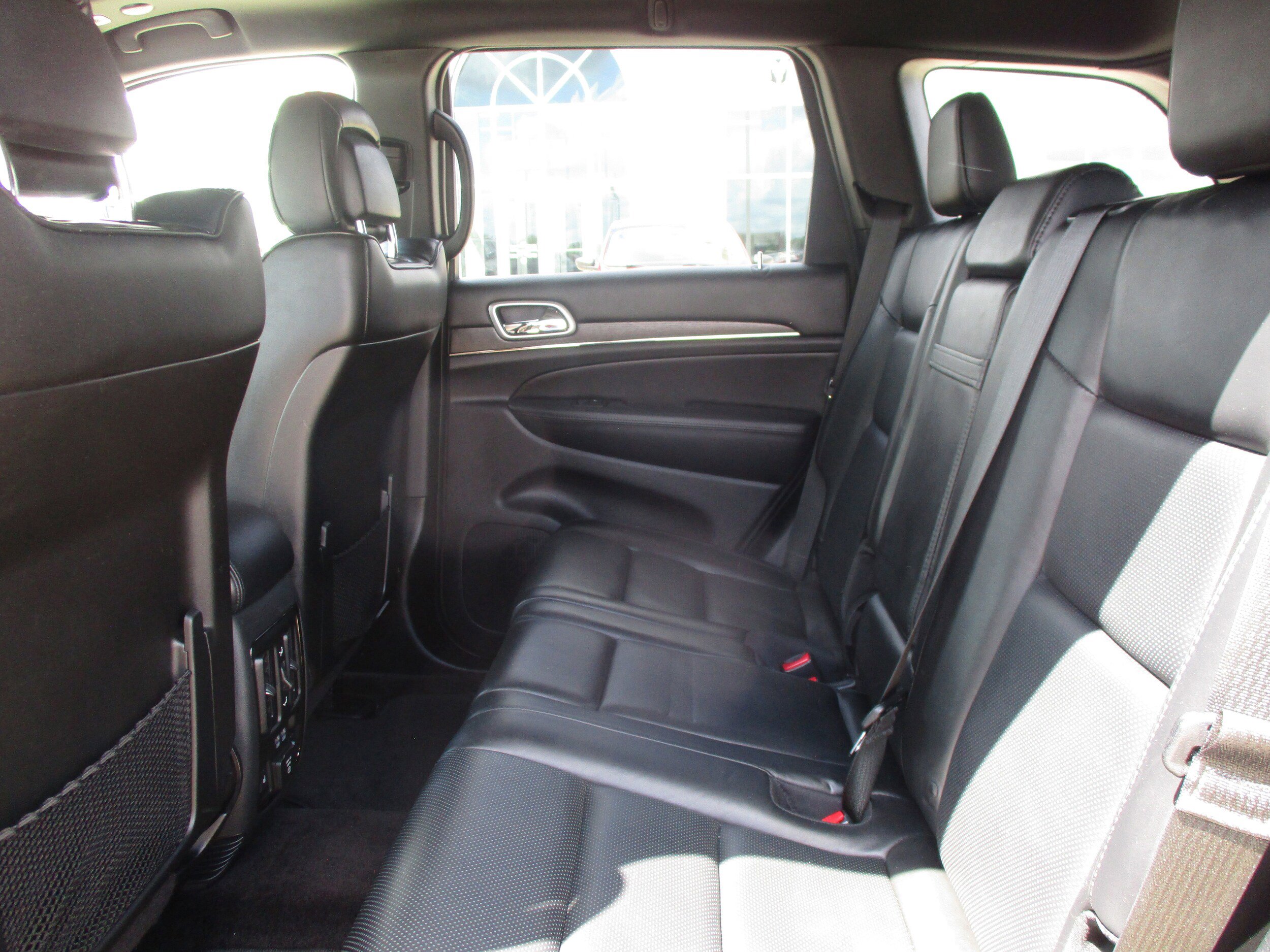 Used 2018 Jeep Grand Cherokee High Altitude AWD/4WD image 39