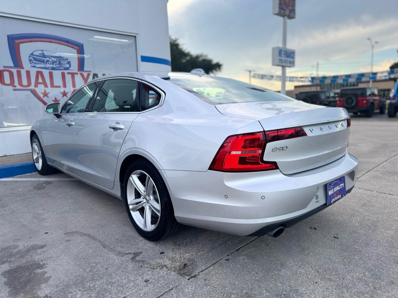 Used 2018 Volvo S90 T5 Momentum w/ Convenience Package AWD/4WD image 37