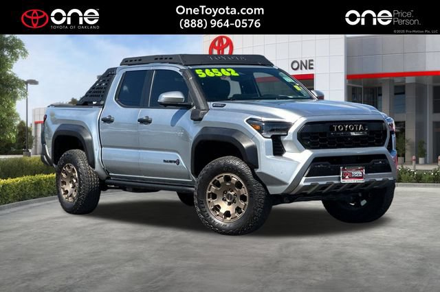Used 2024 Toyota Tacoma 4x4 Double Cab Hybrid image 1