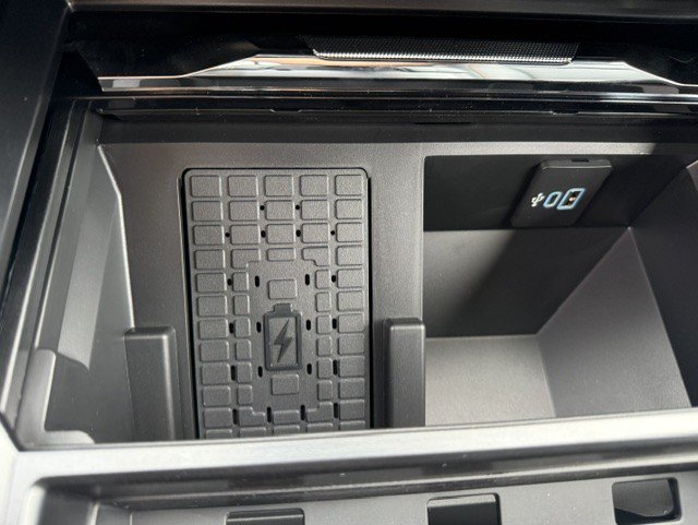 Used 2027 Ford F350 Lariat AWD/4WD image 18