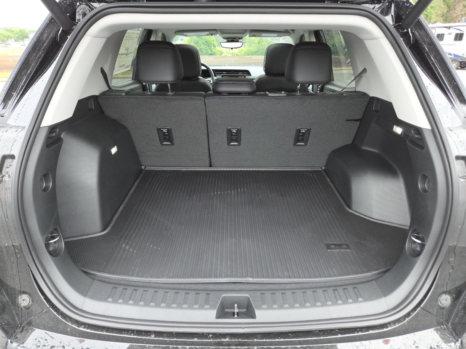 New 2026 GMC Terrain Denali w/ LPO, Floor Liner Package AWD/4WD image 23