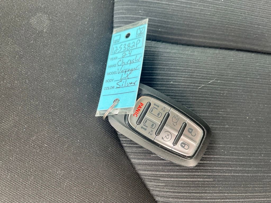 Used 2024 Chrysler Voyager LX FWD image 27
