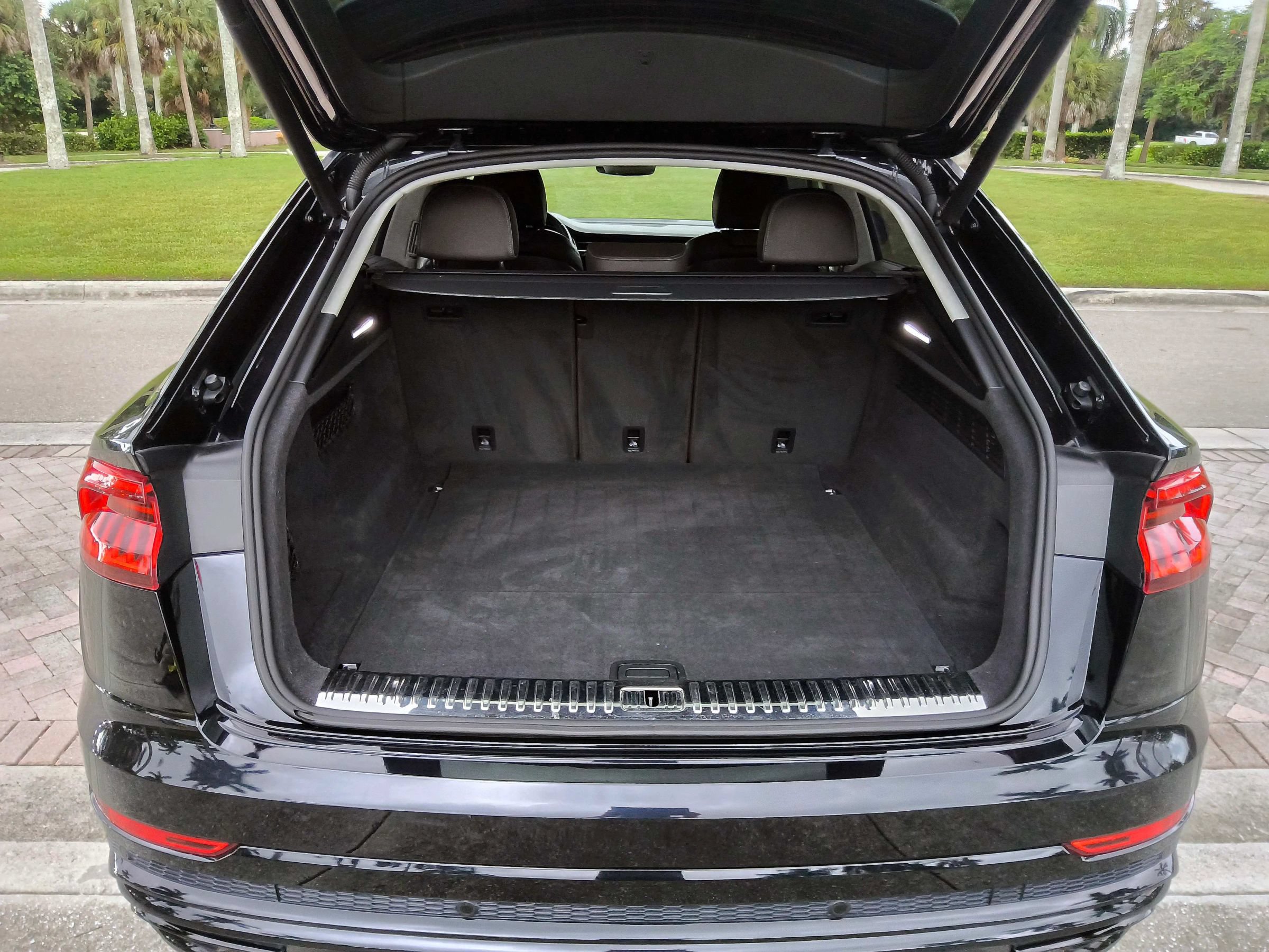 Used 2020 Audi Q8 Prestige w/ Prestige Package AWD/4WD image 55