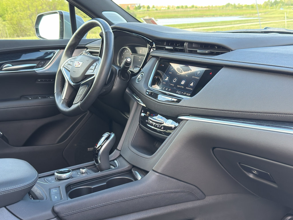 Used 2024 Cadillac XT5 Premium Luxury w/ LPO, Floor Liner Package AWD/4WD image 29