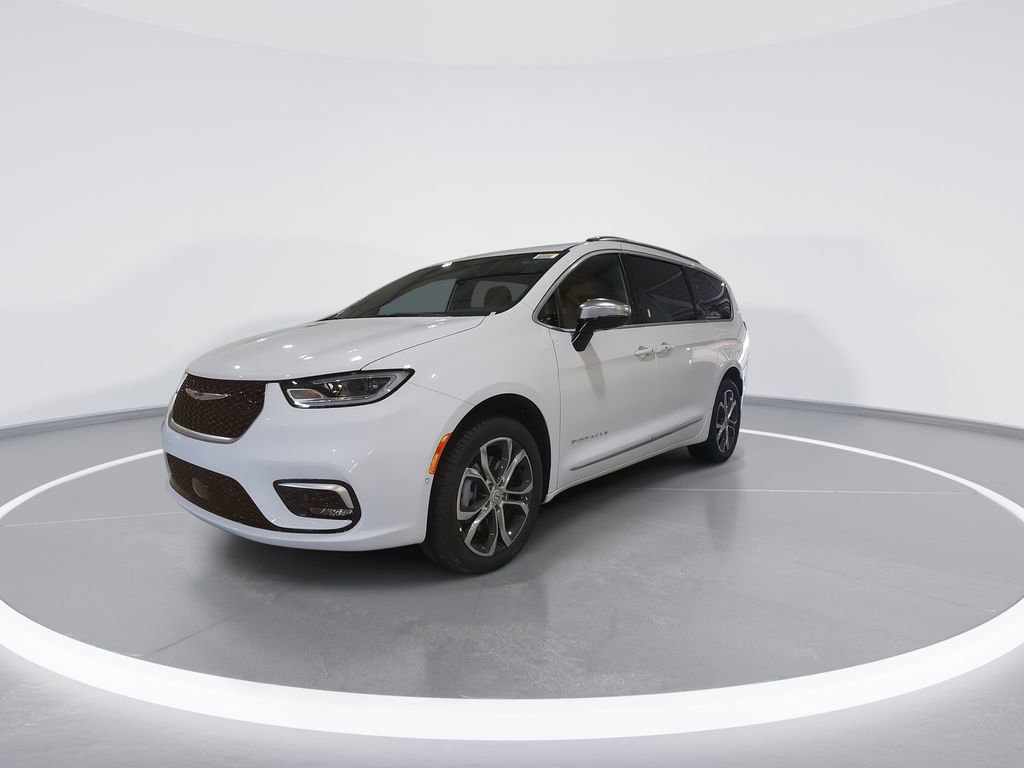 New 2026 Chrysler Pacifica Pinnacle w/ Trailer Tow Group image 4