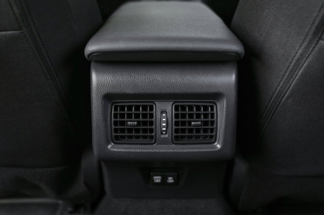 Used 2025 Toyota Camry LE w/ Convenience Package FWD image 38