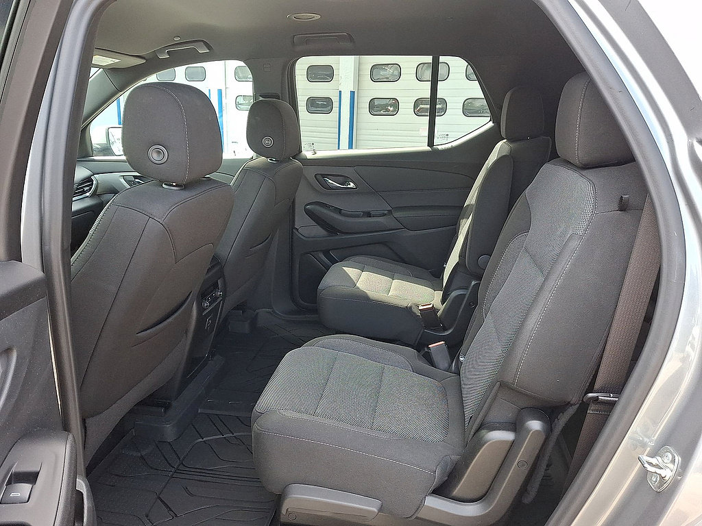 Certified 2023 Chevrolet Traverse LT w/ LPO, Floor Liner Package AWD/4WD image 20