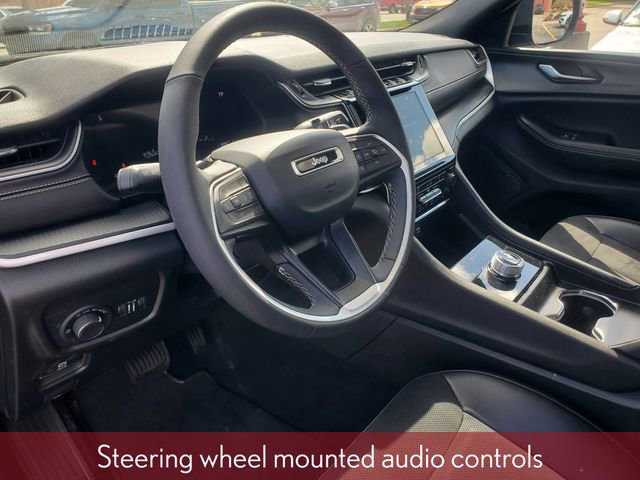 Used 2024 Jeep Grand Cherokee L Altitude AWD/4WD image 18