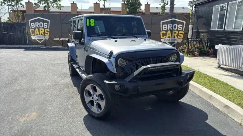 Used 2018 Jeep Wrangler Unlimited Sahara w/ Connectivity Group image 1