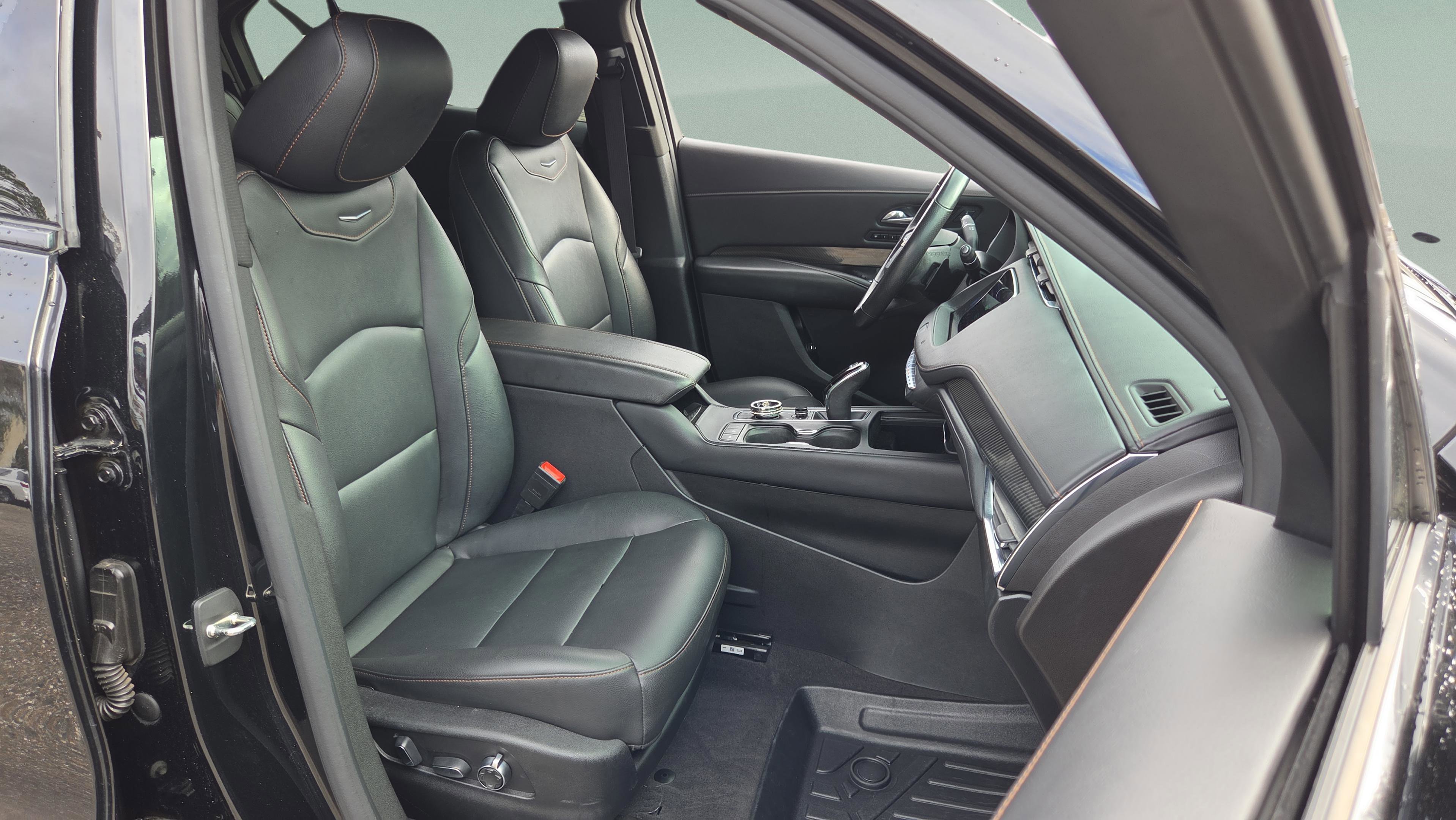 Used 2020 Cadillac XT4 Sport w/ Driver Awareness Package image 20