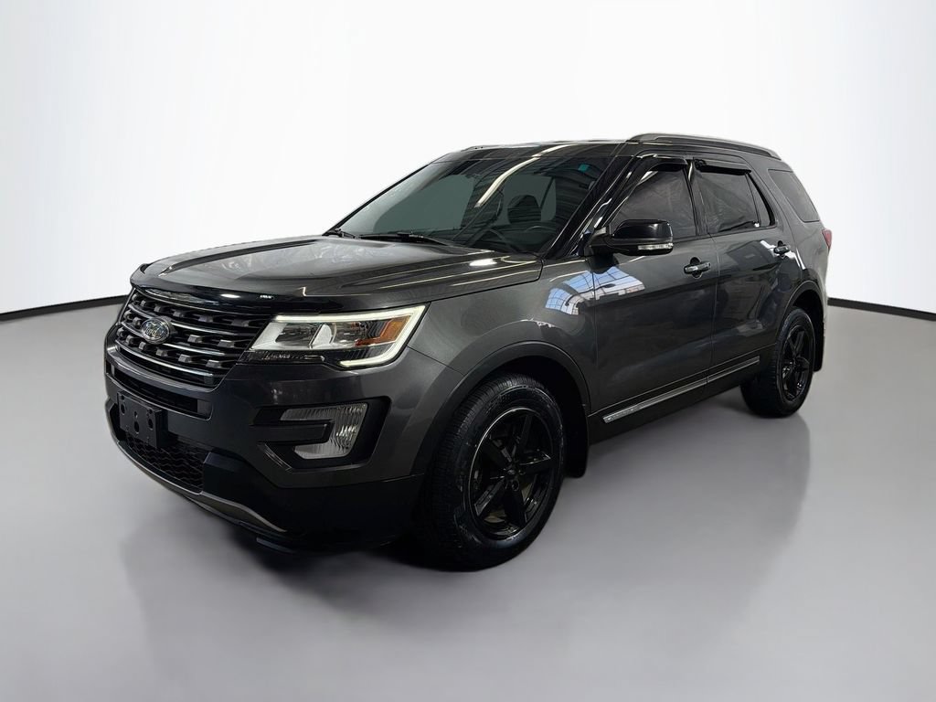 Used 2016 Ford Explorer XLT AWD/4WD image 5