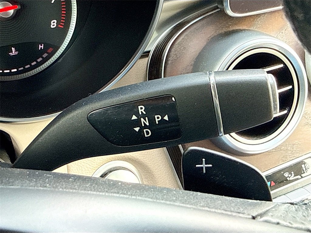 Used 2018 Mercedes-Benz GLC 300 4MATIC w/ Multimedia Package image 18