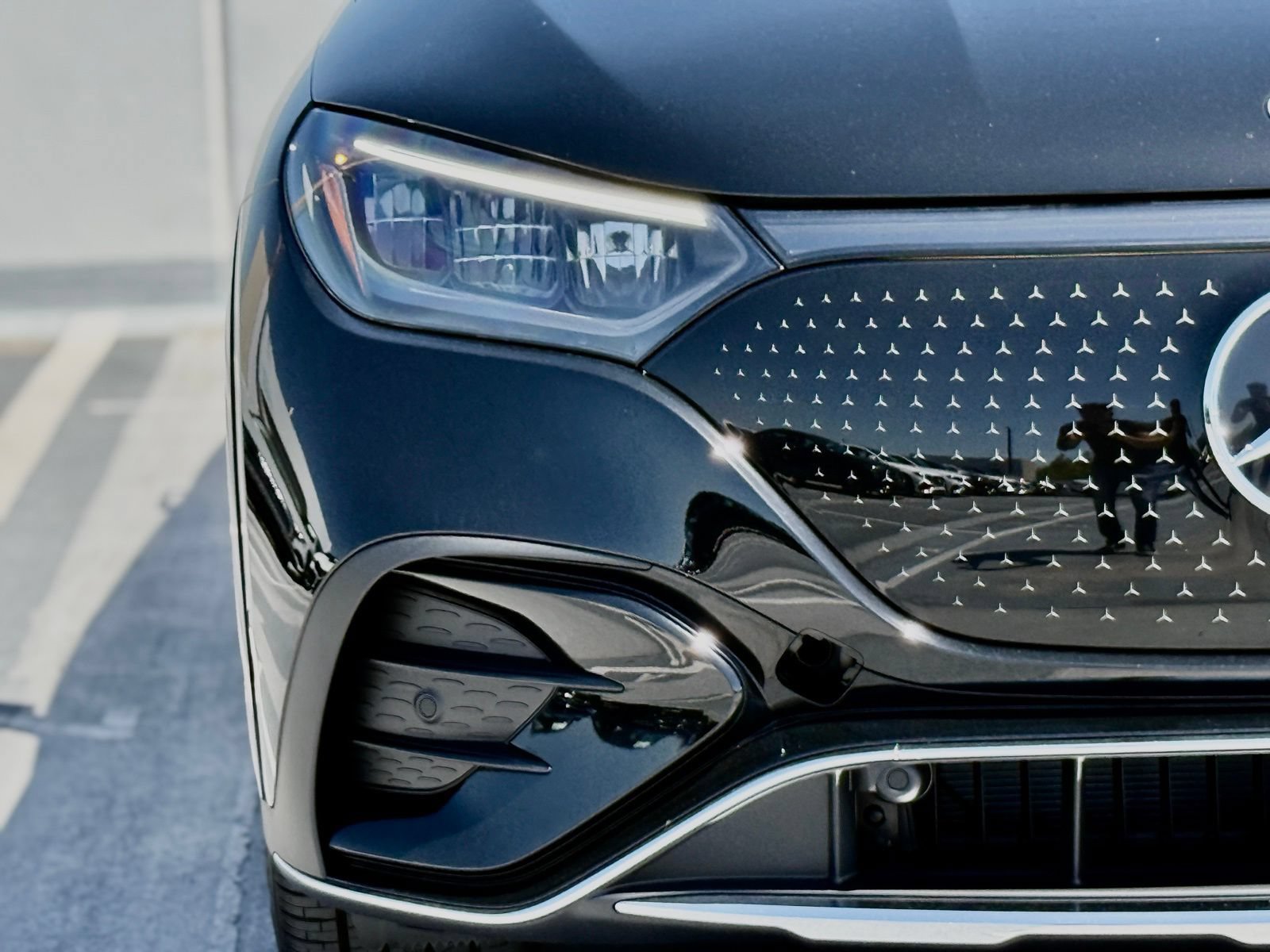New 2026 Mercedes-Benz EQE 320 4MATIC SUV image 8