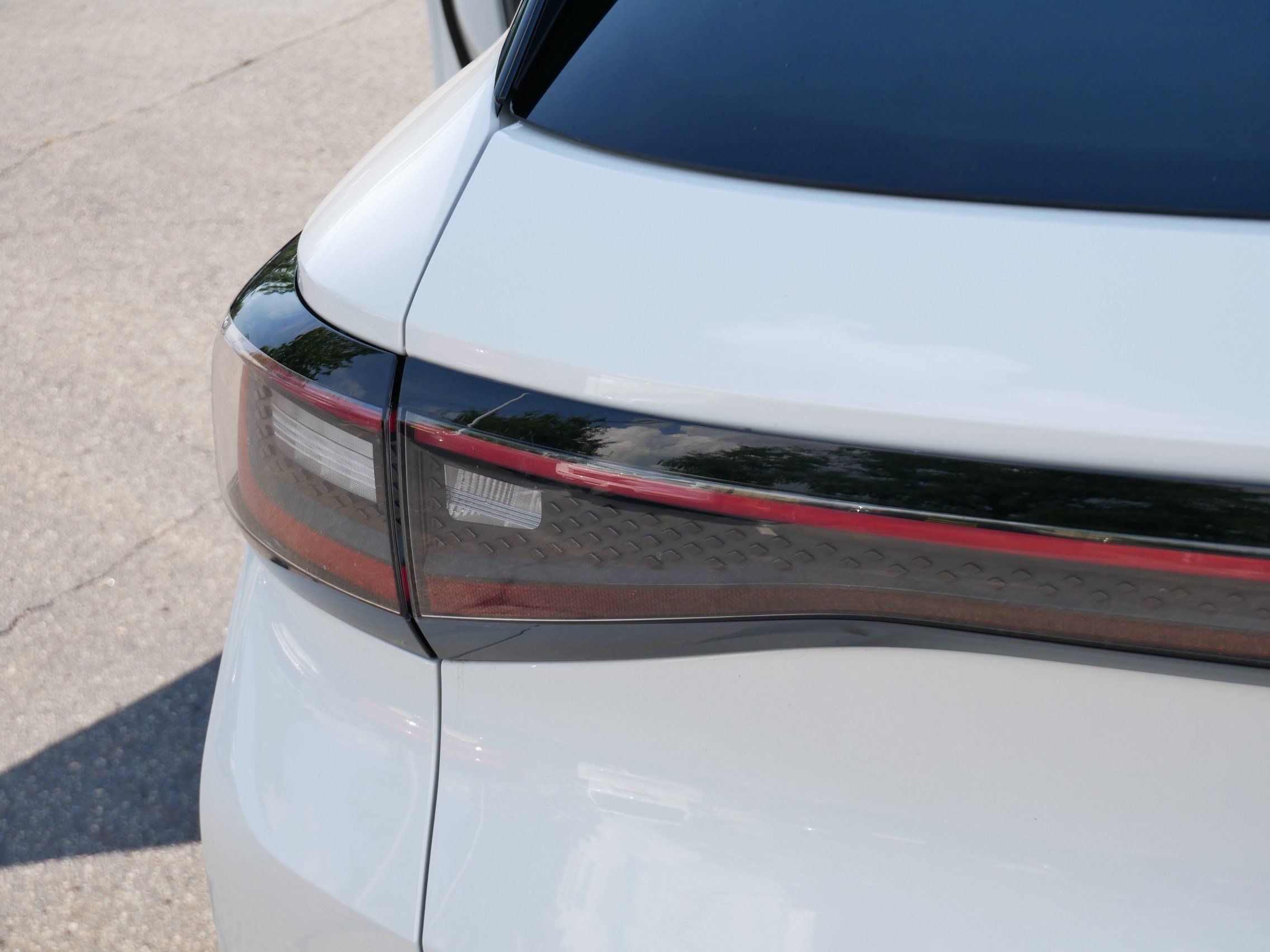 Certified 2023 Volkswagen ID.4 Pro S AWD/4WD image 17