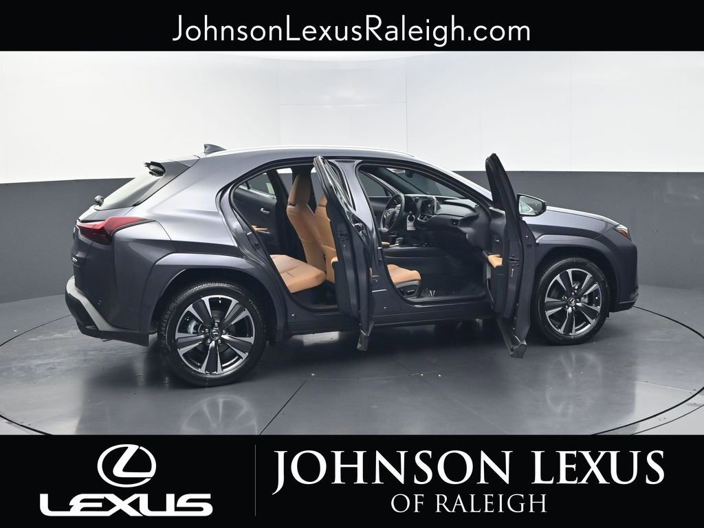 New 2026 Lexus UX 300h FWD image 32