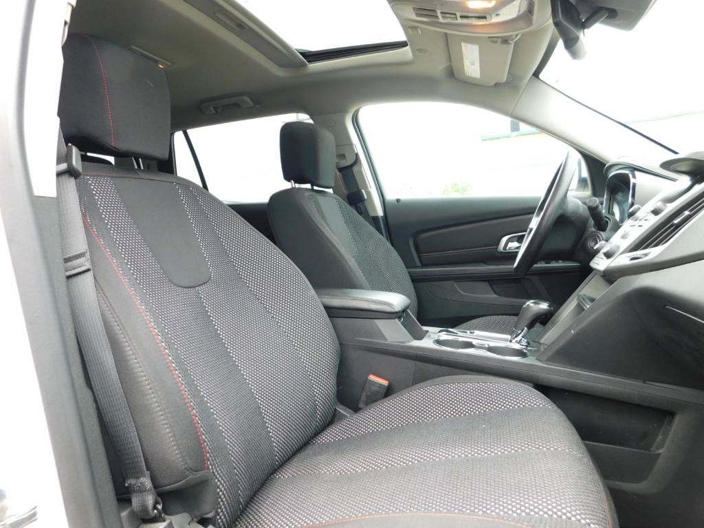 Used 2017 GMC Terrain SLE w/ Technology Package AWD/4WD image 19