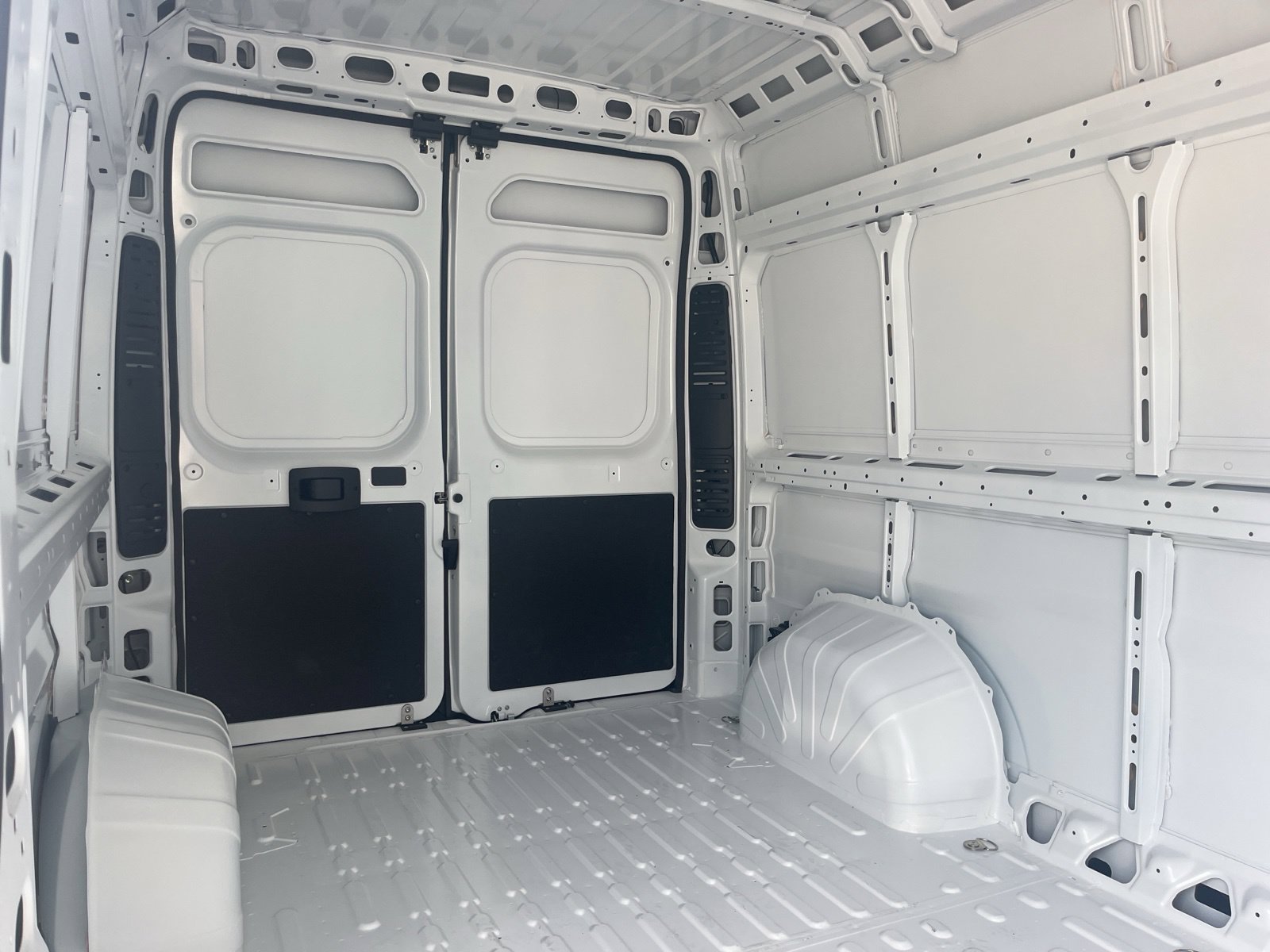 New 2026 RAM ProMaster 2500 w/ Convenience Group FWD image 40