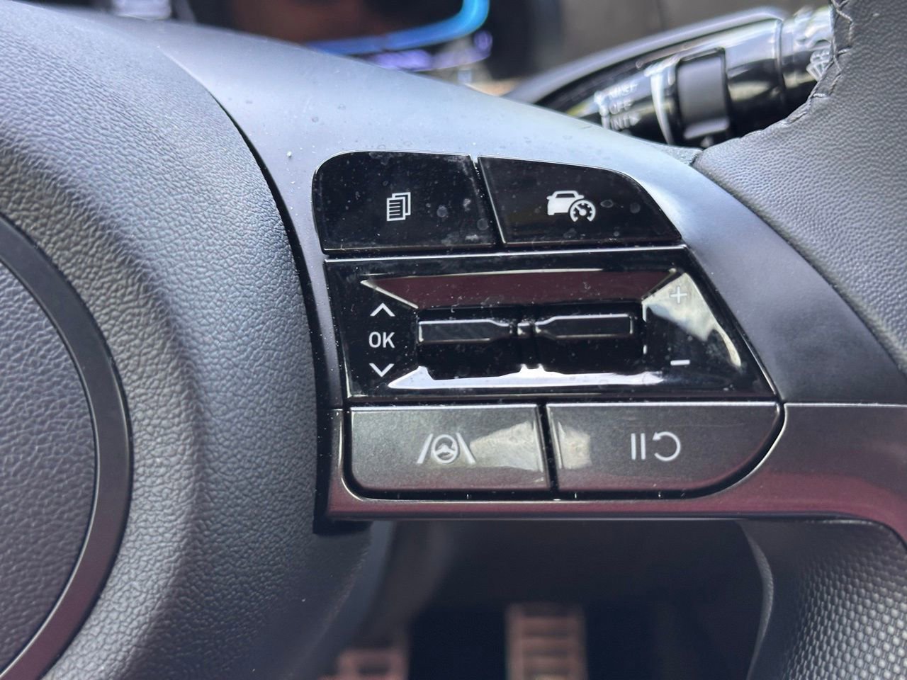 Certified 2026 Hyundai Elantra Sport FWD image 29
