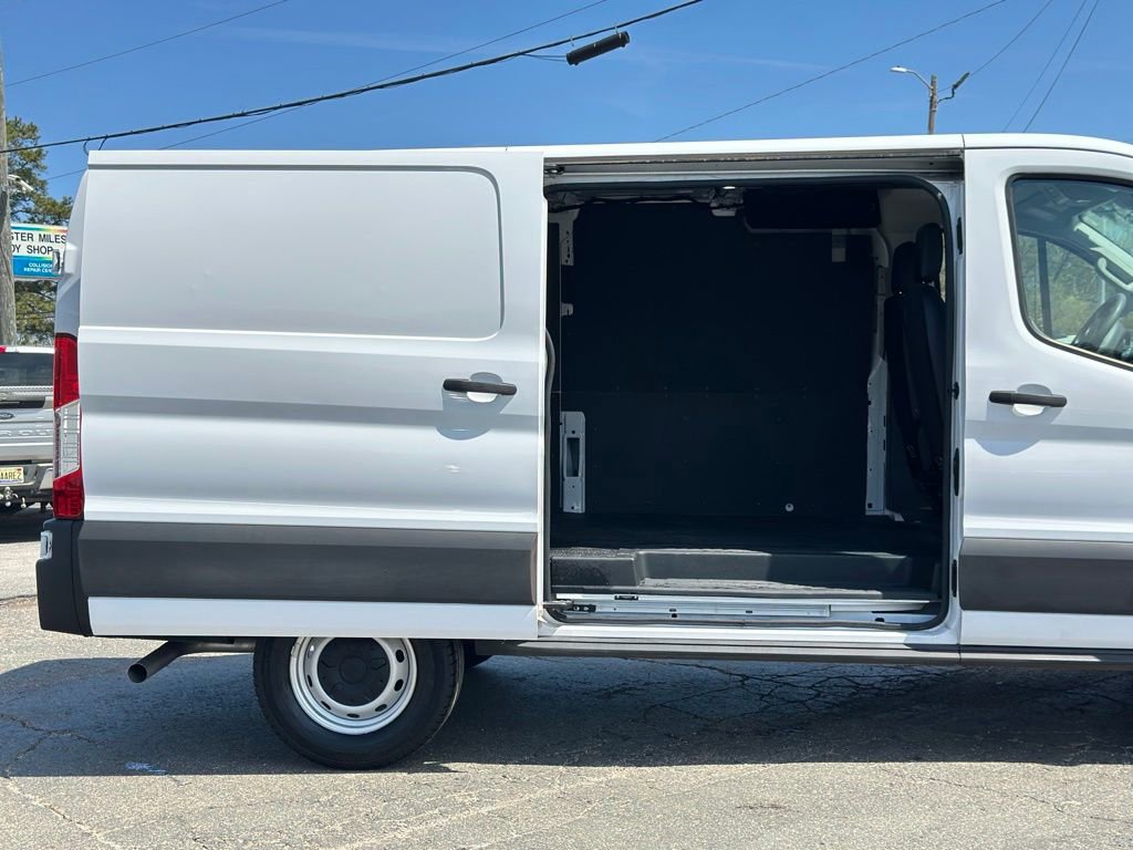 Certified 2022 Ford Transit 250 Low Roof image 14