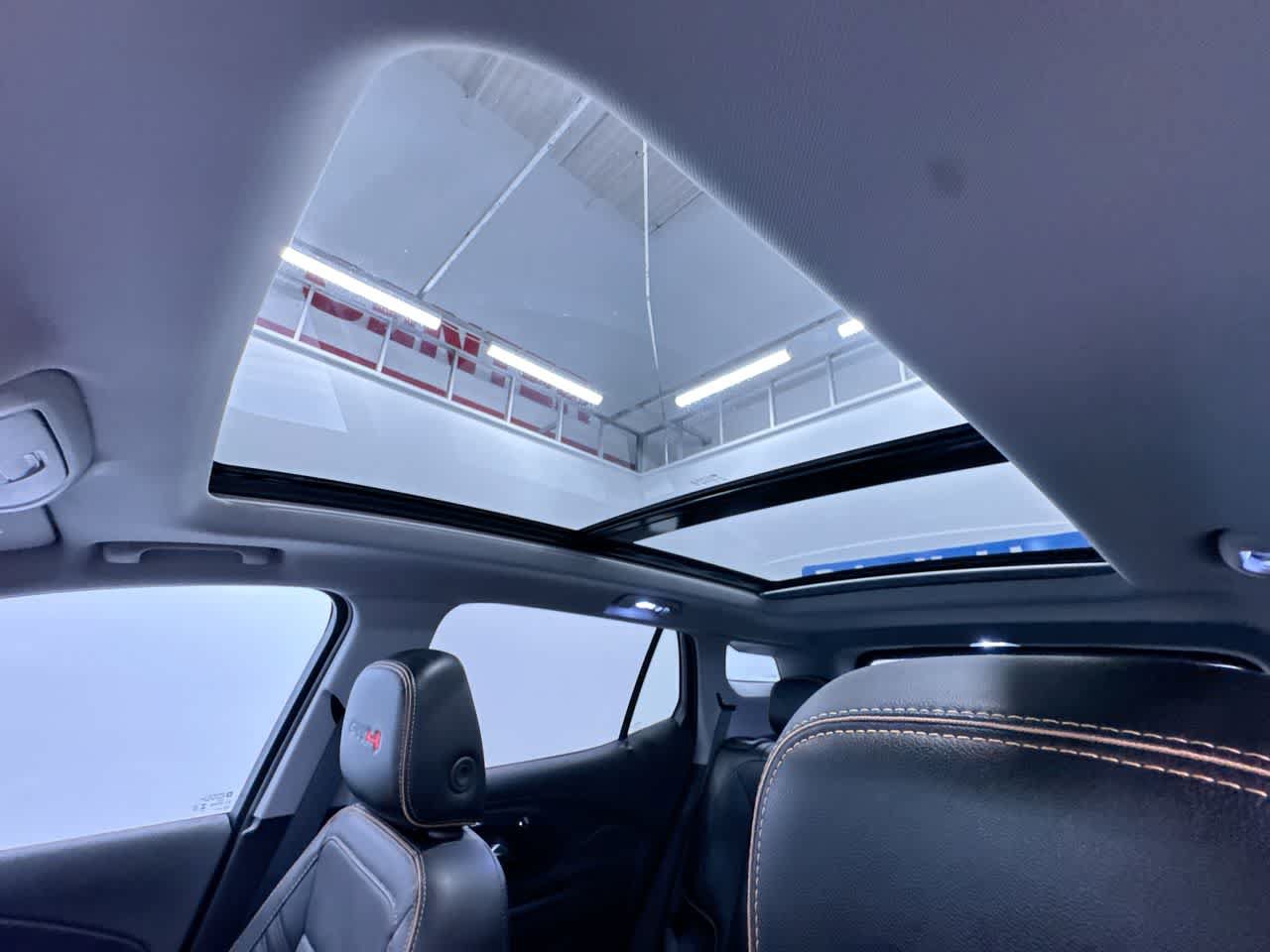 Used 2024 GMC Terrain AT4 AWD/4WD image 45
