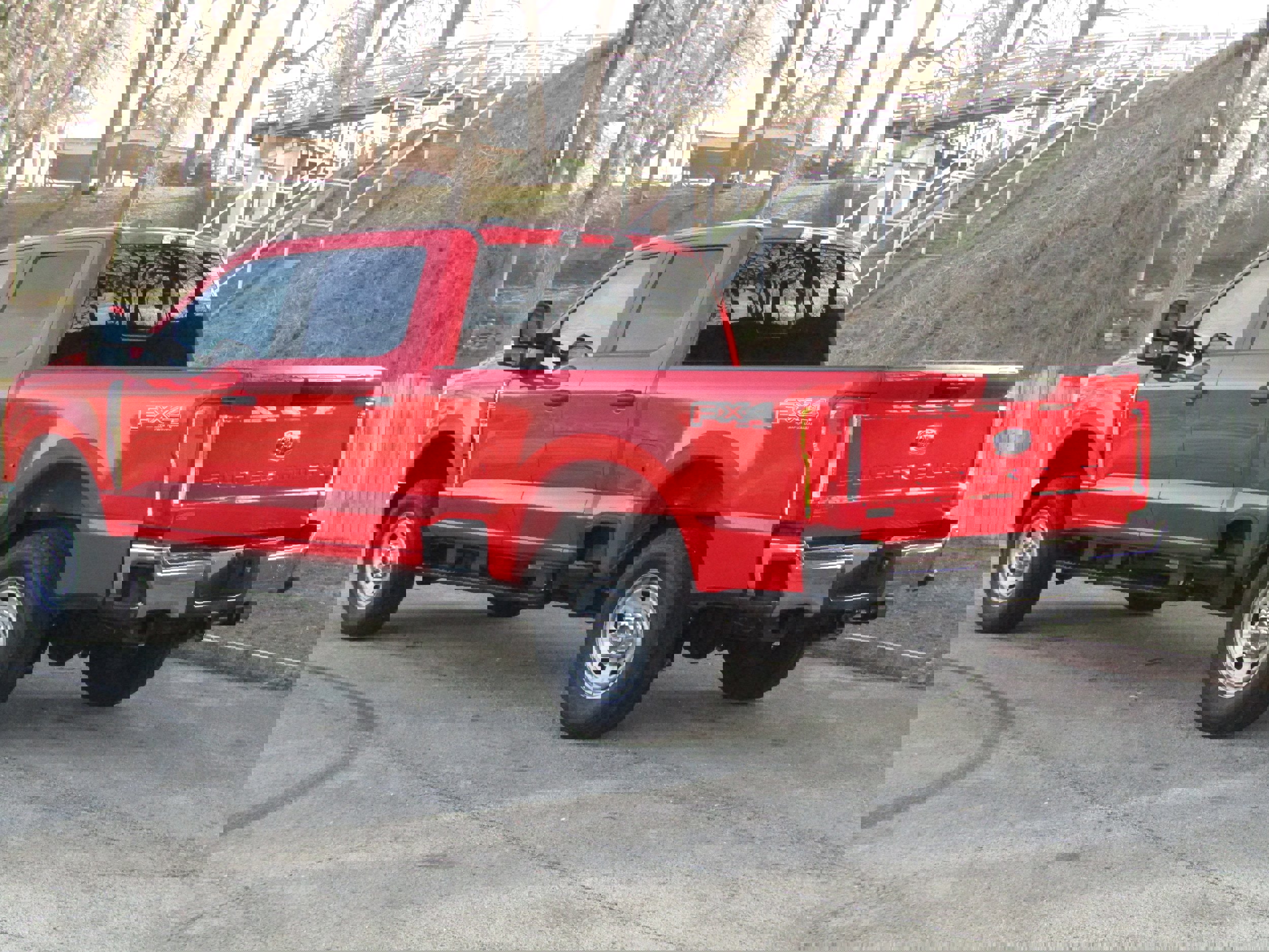 Used 2024 Ford F350 XL w/ FX4 Off-Road Package image 2