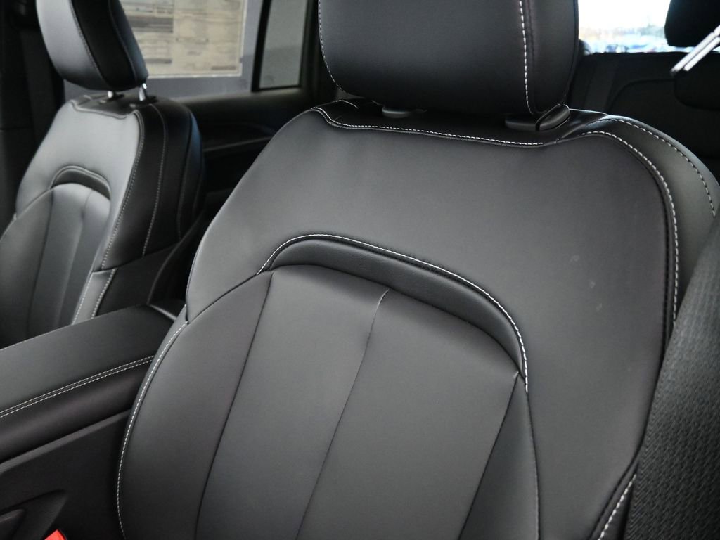 New 2025 Jeep Grand Cherokee Limited w/ Trailer Tow Package image 14