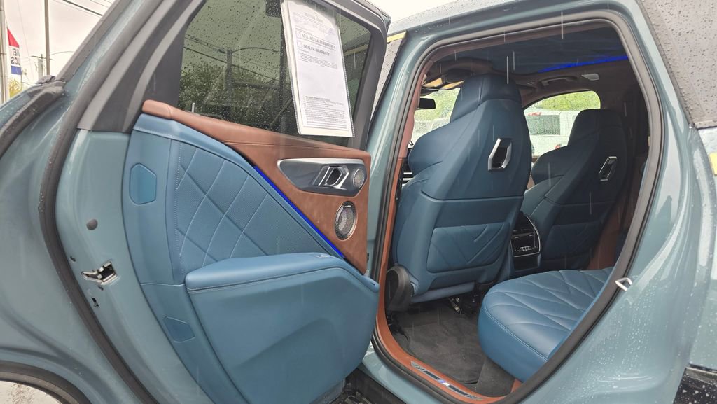 Used 2023 BMW XM AWD/4WD image 51