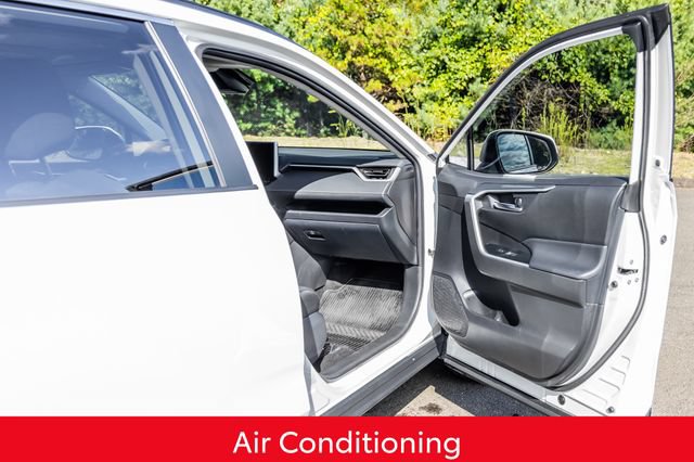 Certified 2025 Toyota RAV4 XLE w/ Convenience Package AWD/4WD image 18