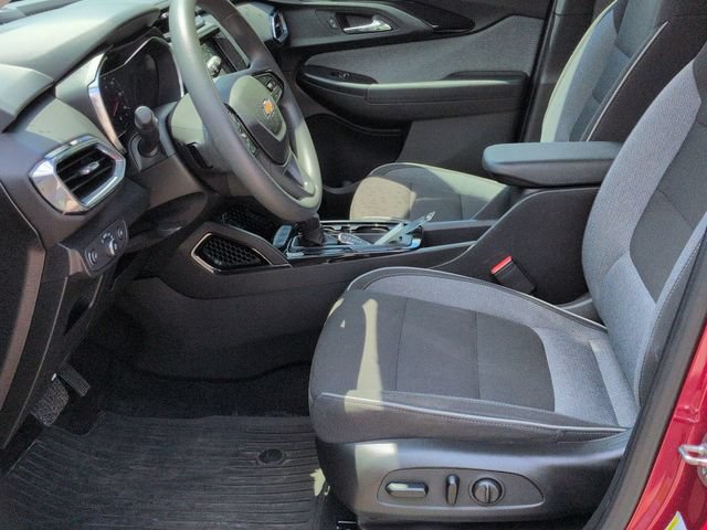 Used 2021 Chevrolet TrailBlazer LT w/ Convenience Package FWD image 22