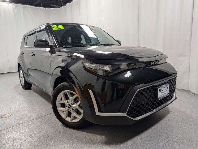 Used 2024 Kia Soul S FWD image 2
