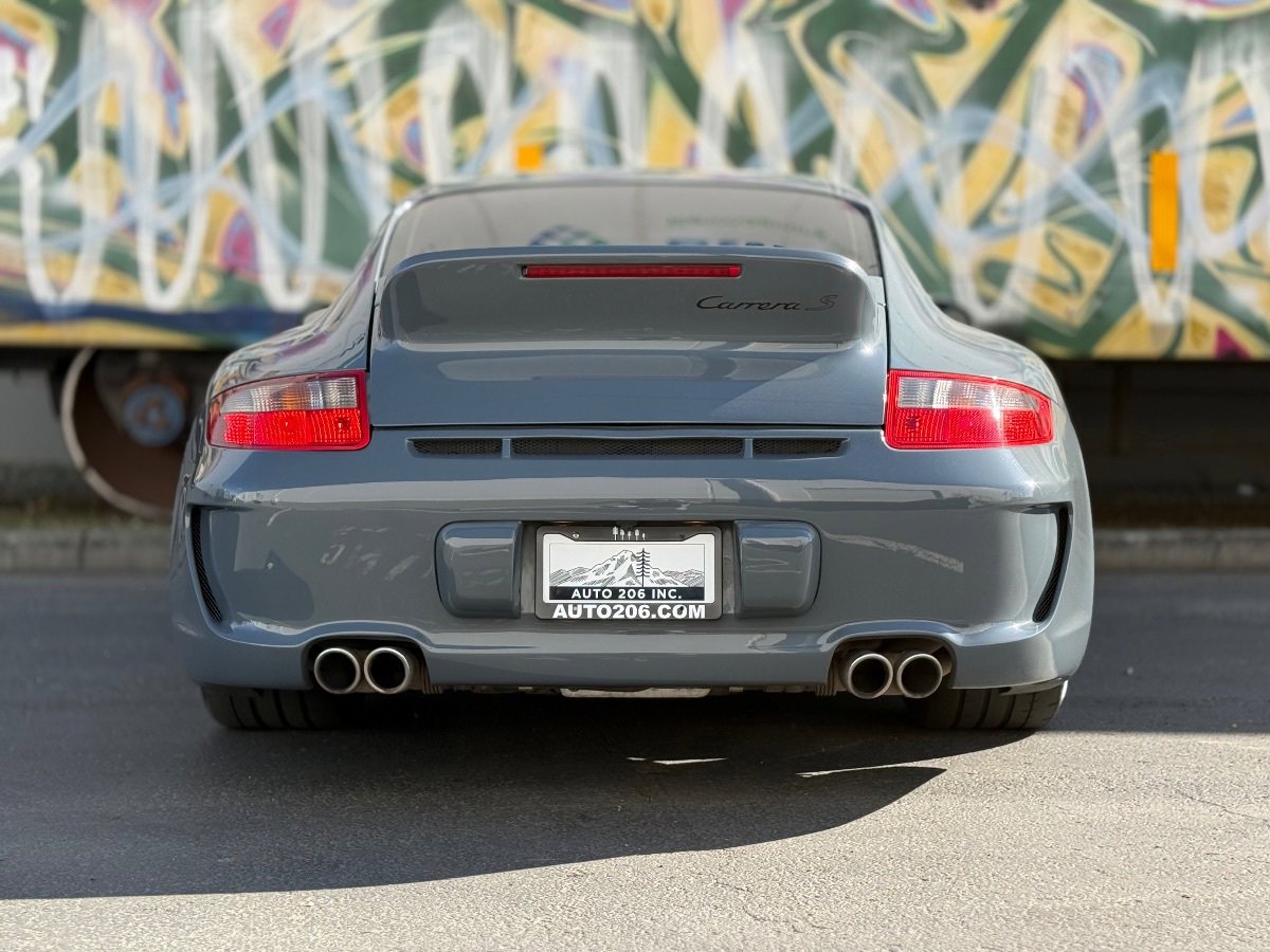 Used 2006 Porsche 911 Carrera S RWD image 4