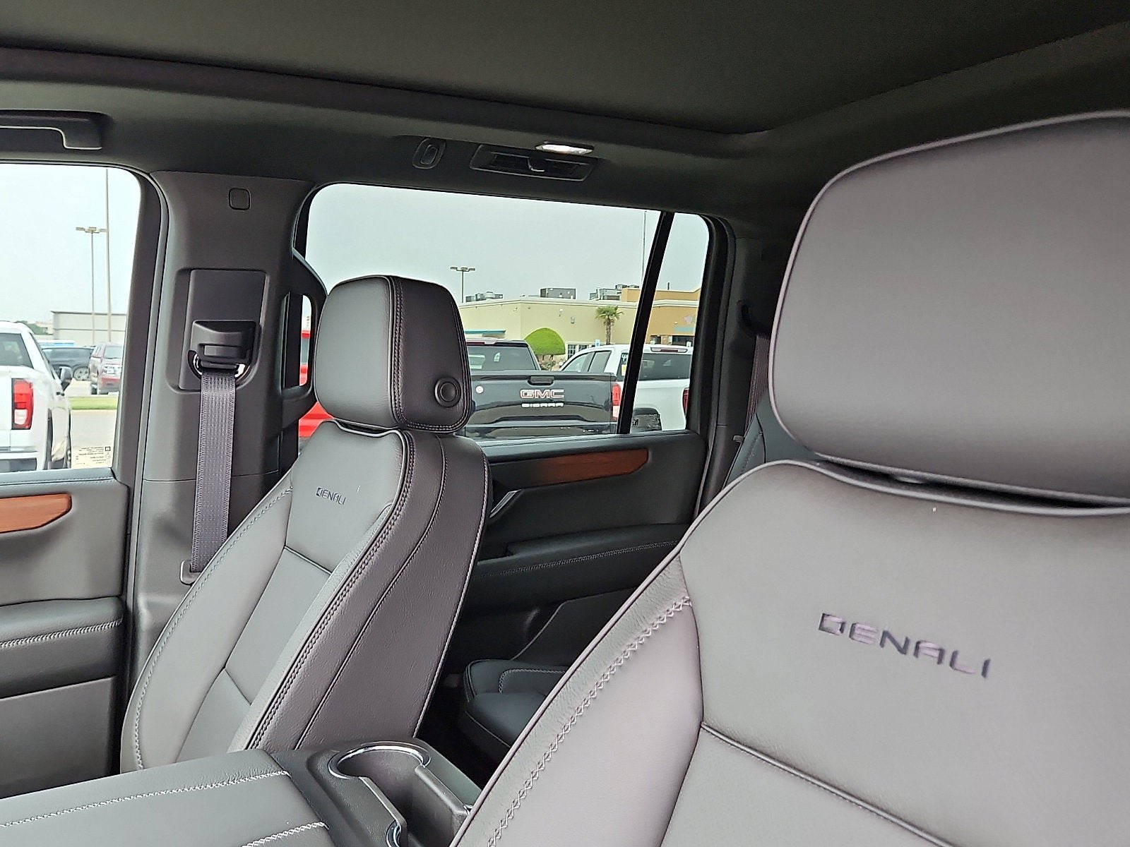 New 2026 GMC Yukon XL Denali w/ Sun & Power Step Package RWD image 11