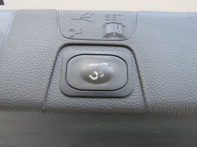 Used 2017 Ford C-MAX Titanium w/ Equipment Group 301A image 28