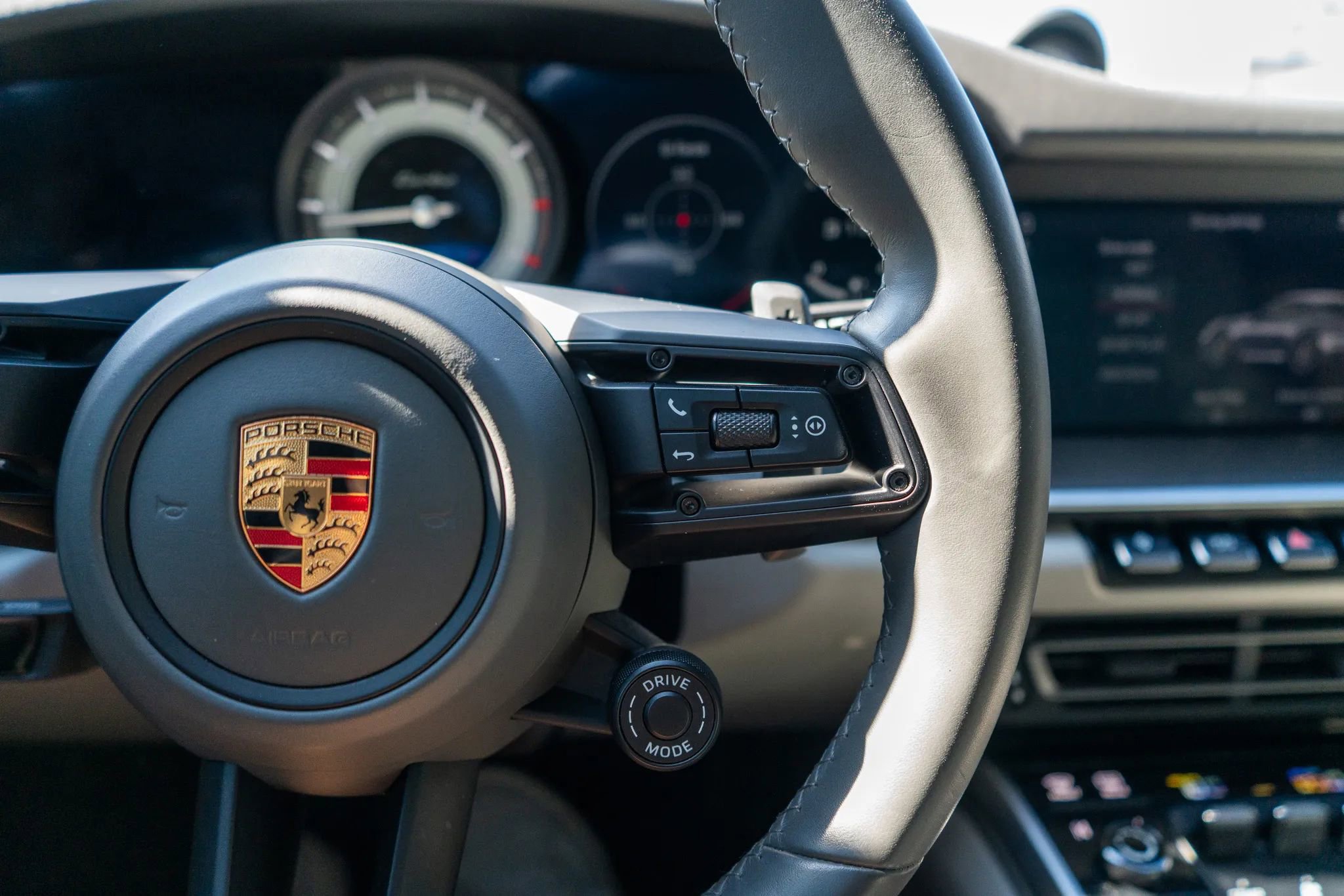 Used 2021 Porsche 911 Turbo image 50