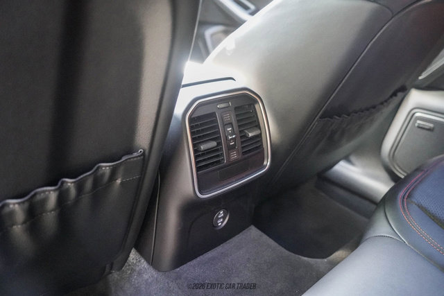 Used 2025 Porsche Macan GTS AWD/4WD image 35