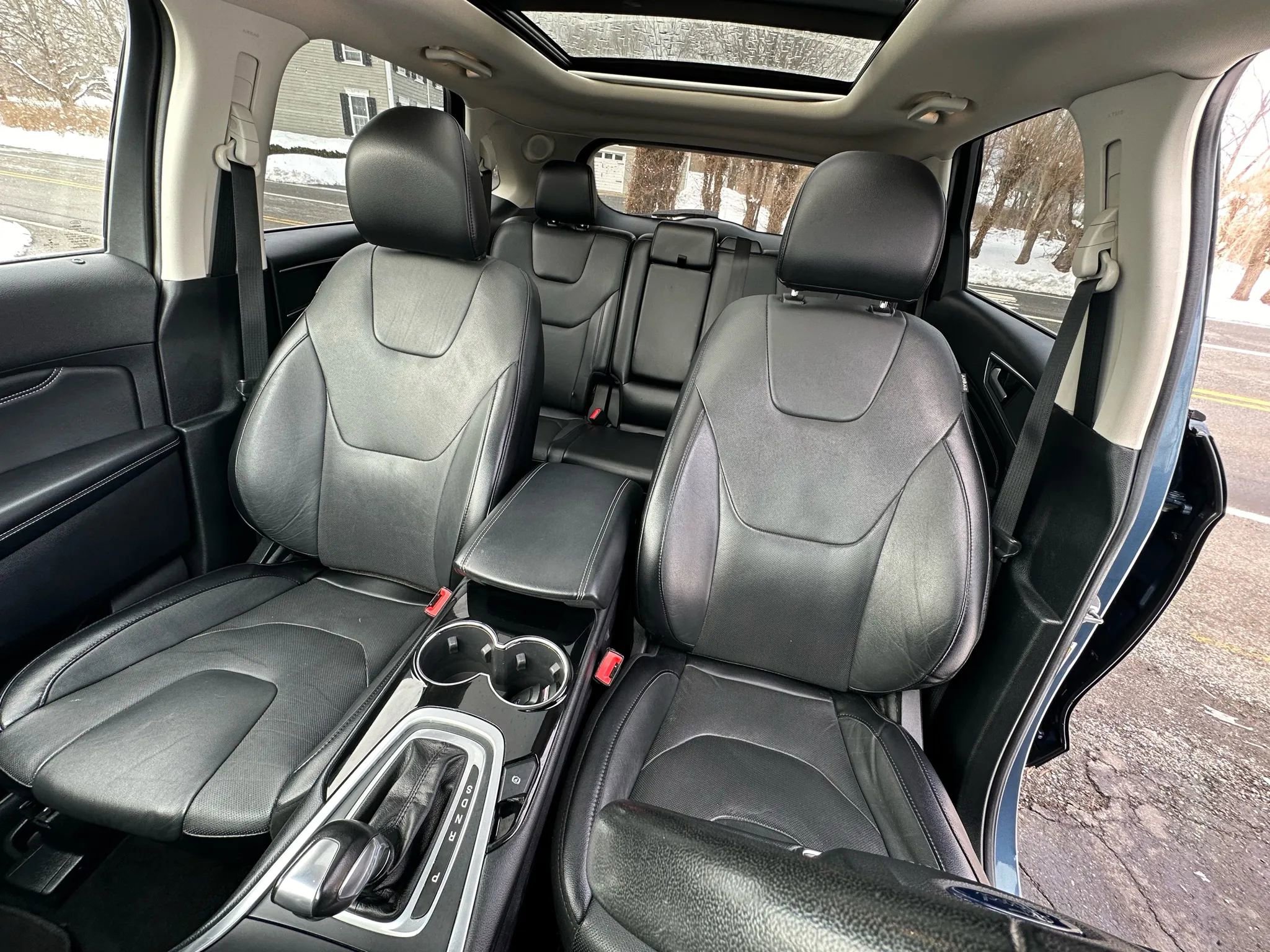 Used 2018 Ford Edge Titanium w/ Equipment Group 301A image 14