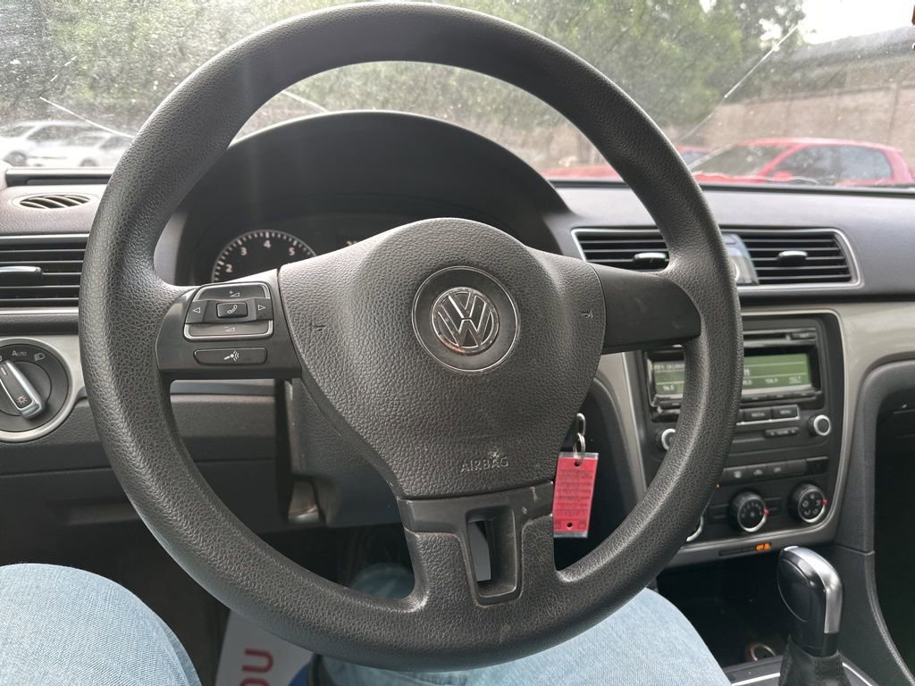 Used 2015 Volkswagen Passat 1.8T FWD image 17