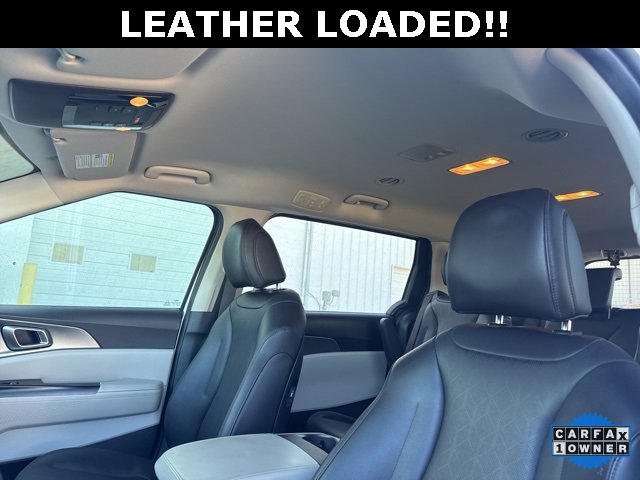Used 2024 Kia Carnival LX image 22