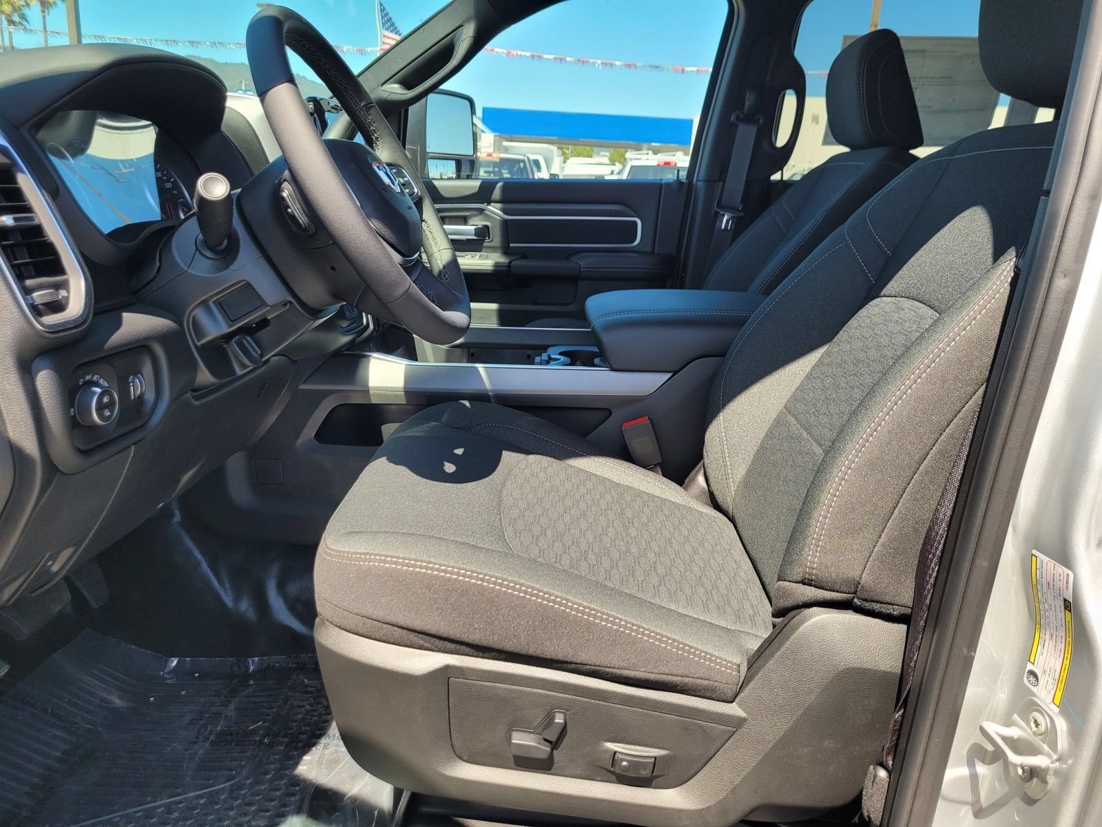 New 2026 RAM 2500 Big Horn AWD/4WD image 12