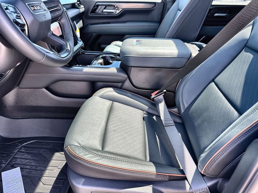 New 2026 GMC Yukon XL AT4 w/ AT4 Premium Plus Package AWD/4WD image 24