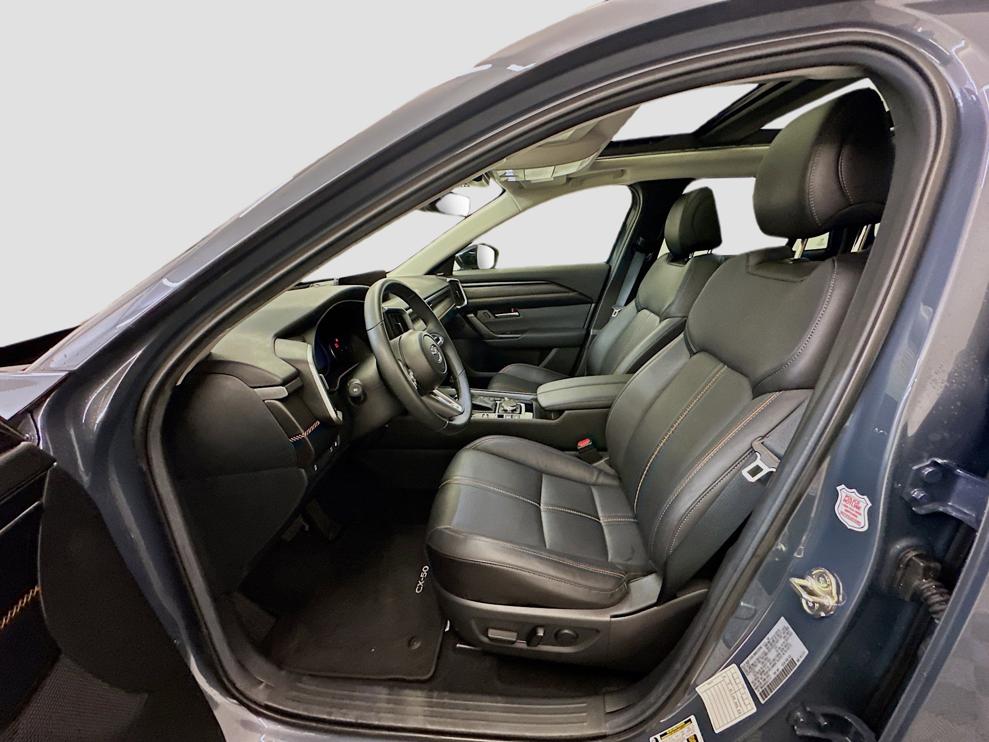 Used 2025 MAZDA CX-50 AWD 2.5 Hybrid w/ Premium Pkg image 13