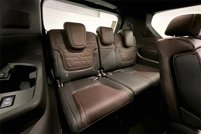 New 2026 Nissan Armada Platinum image 32