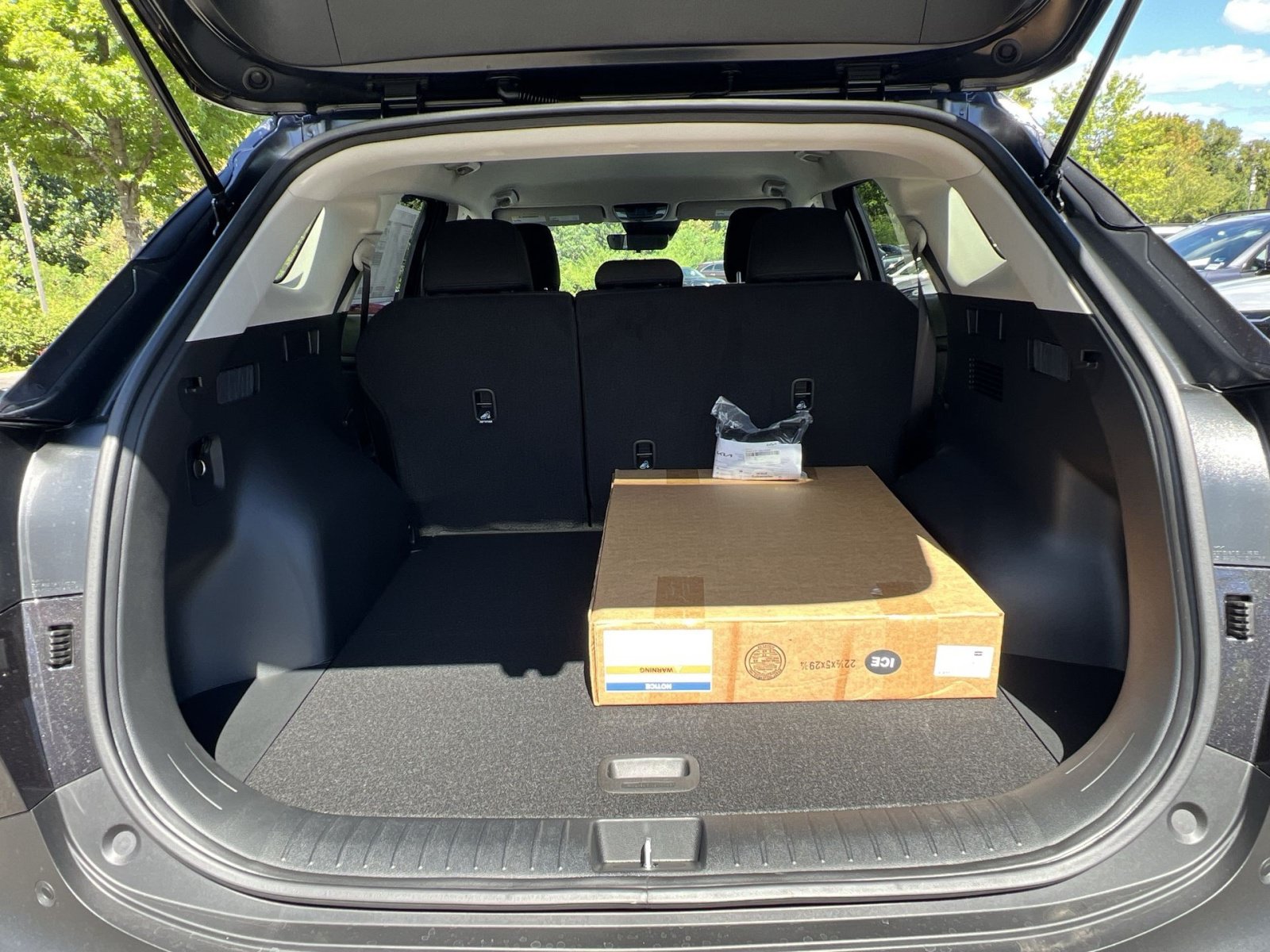 New 2027 Kia Sportage LX w/ LX Convenience Package FWD image 33