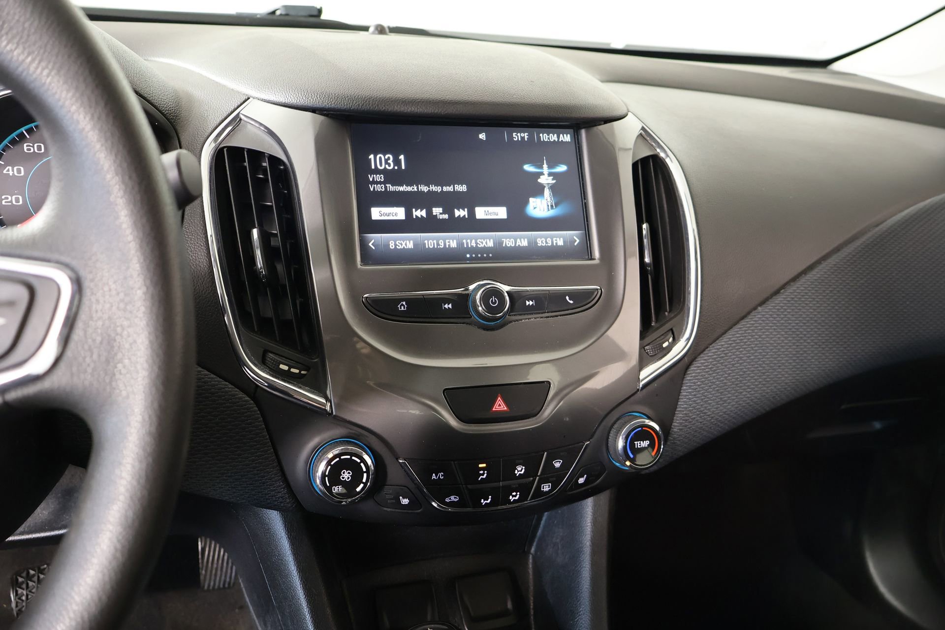 Used 2018 Chevrolet Cruze LT w/ Convenience Package image 5