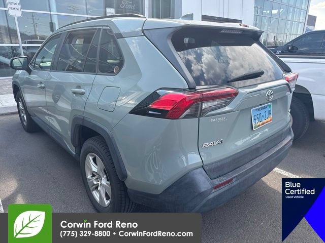 Used 2019 Toyota RAV4 XLE AWD/4WD image 4