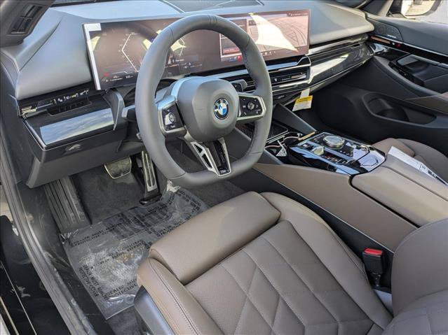 Used 2026 BMW 530i w/ M Sport Package RWD image 4