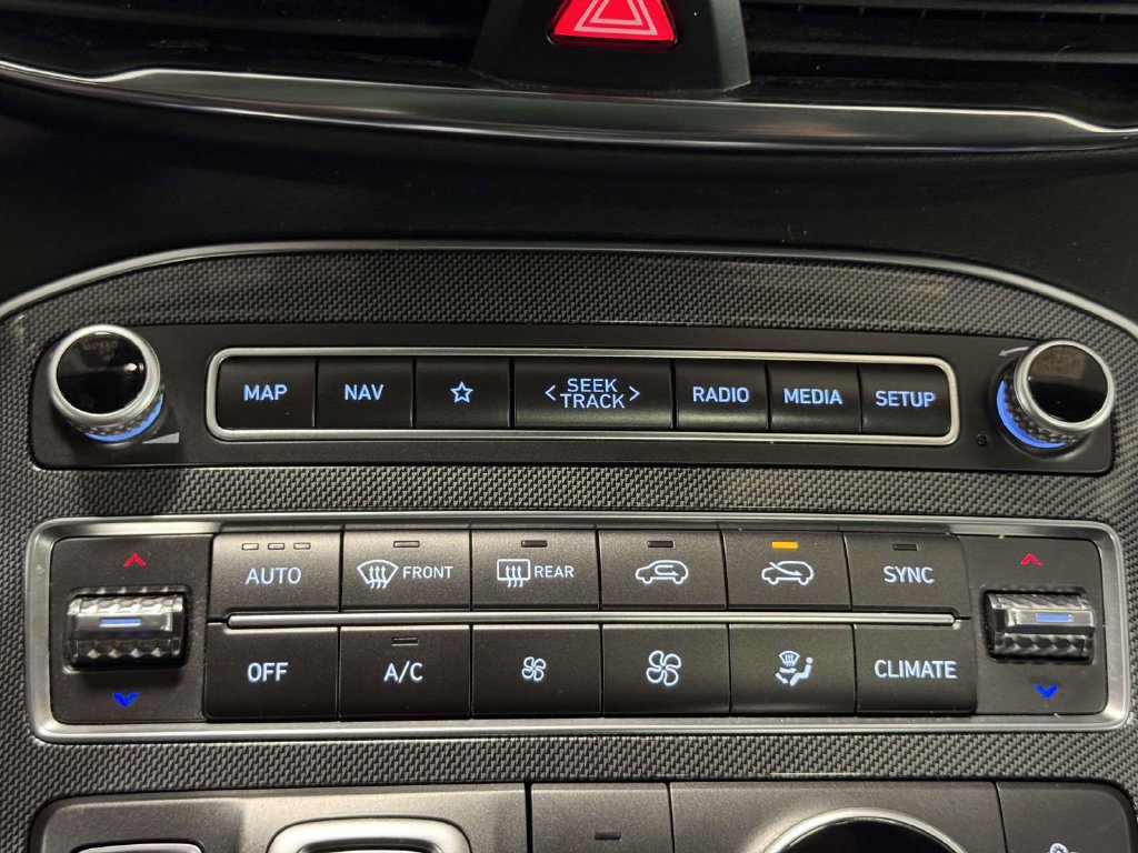 Used 2023 Hyundai Santa Fe SEL w/ Premium Package AWD/4WD image 25