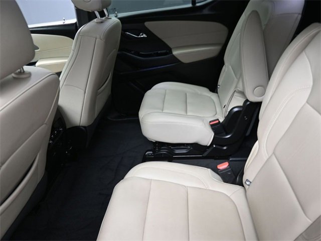 Used 2023 Chevrolet Traverse LT w/ LT Premium Package image 24