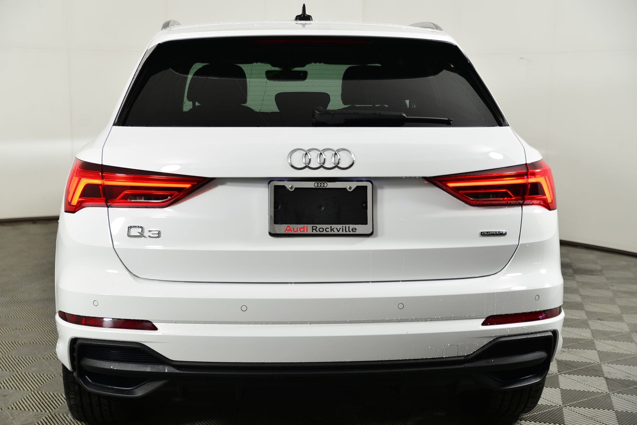 Certified 2025 Audi Q3 2.0T Premium w/ Convenience Package image 8